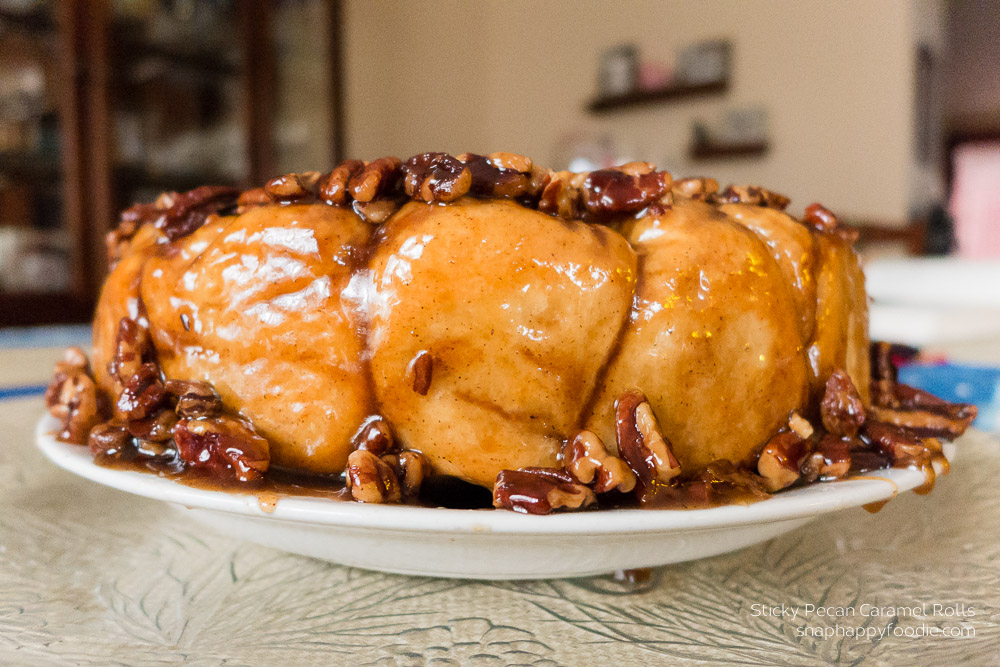 Sticky Pecan Caramel Rolls