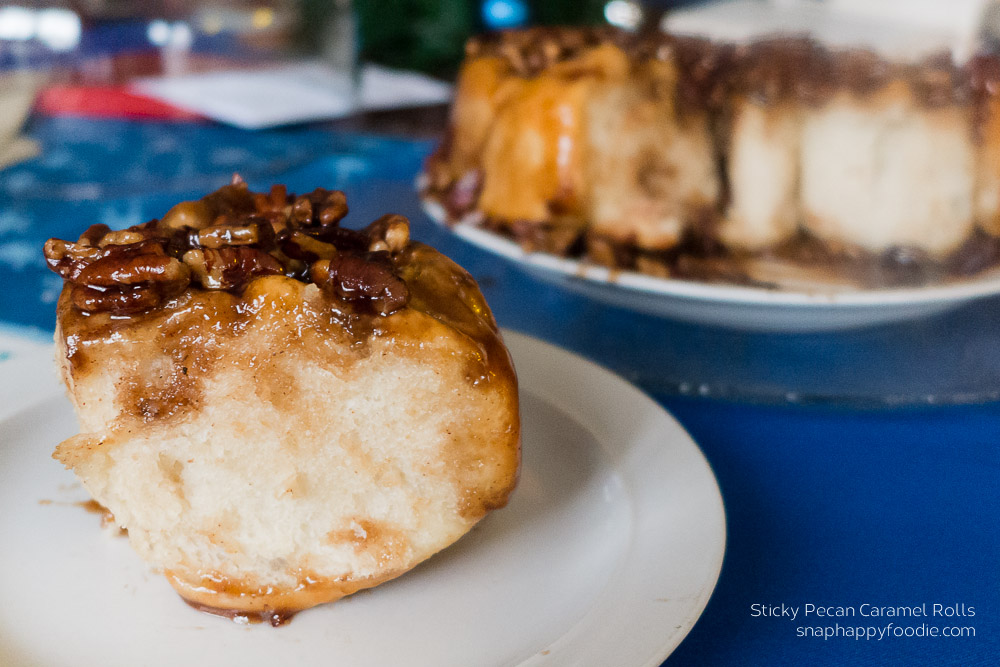 Sticky Pecan Caramel Rolls