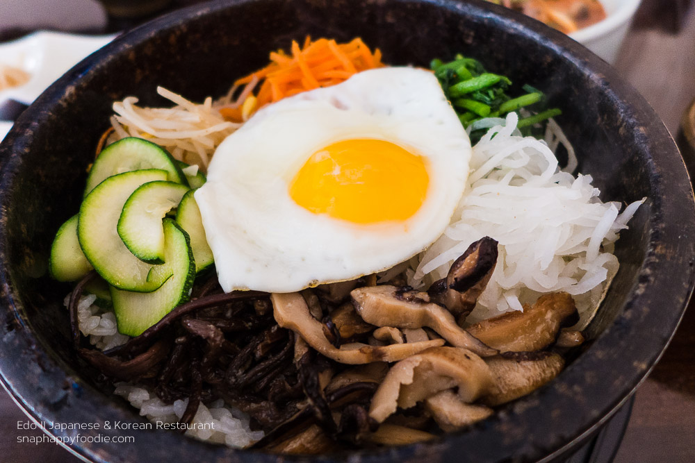 Dolsot Bibimbap with beef